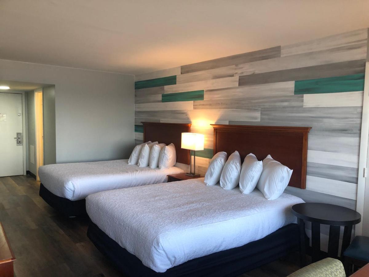 Gazebo Inn Oceanfront Миртл-Бич Экстерьер фото